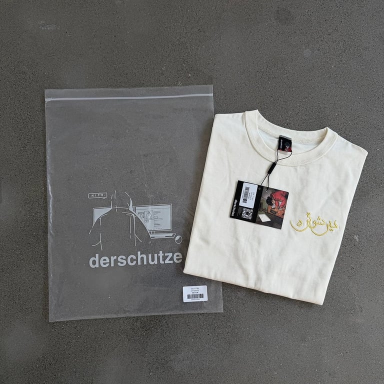 Derschutze Graphic T-Shirt - 4