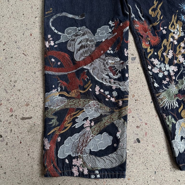 Derschutze Embroidered Dragon & Tiger Jeans - 18