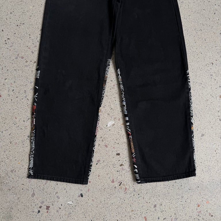 Derschutze Embroidered Black Denim Jeans - 14