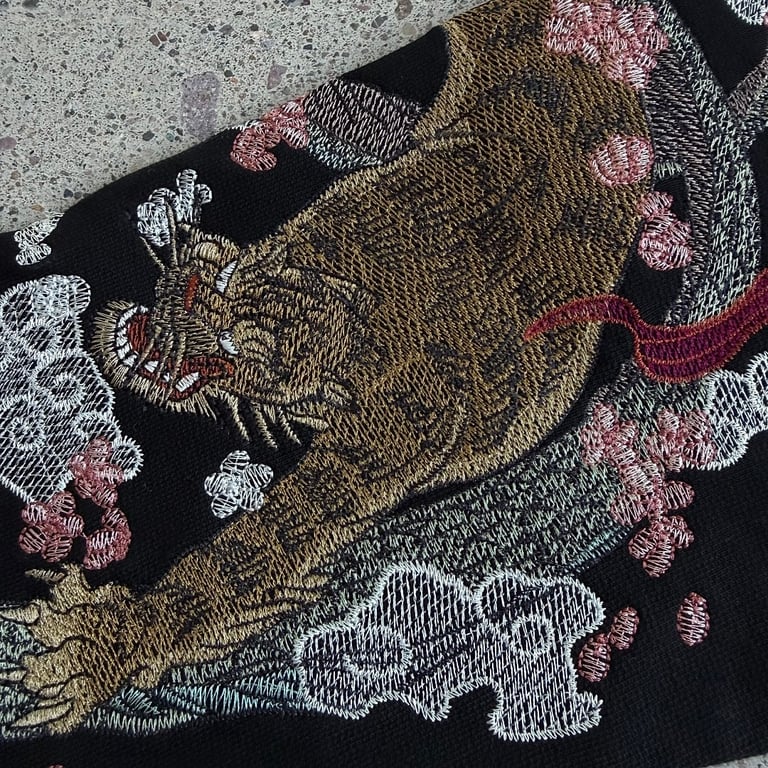 Derschutze Dragon & Tiger Embroidered Hoodie Black - 11