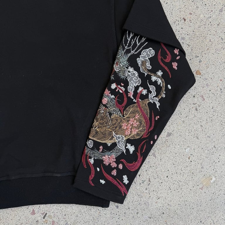 Derschutze Dragon & Tiger Embroidered Hoodie Black - 12