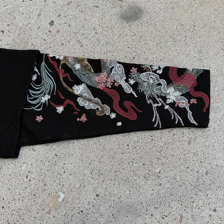 Derschutze Dragon & Tiger Embroidered Hoodie Black - 25