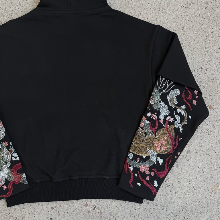 Derschutze Dragon & Tiger Embroidered Hoodie Black - 36