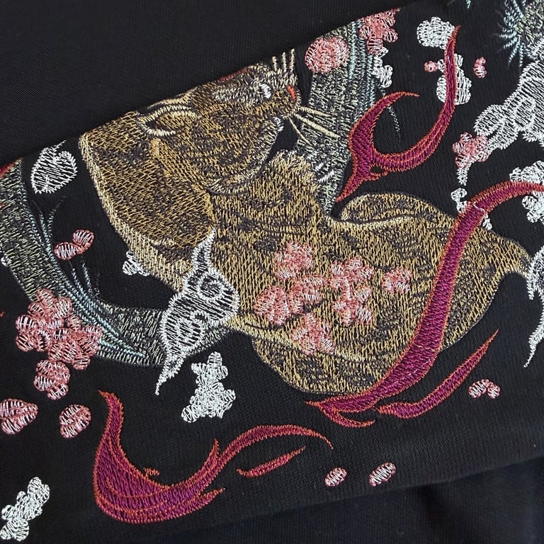 Derschutze Dragon & Tiger Embroidered Hoodie Black - 10