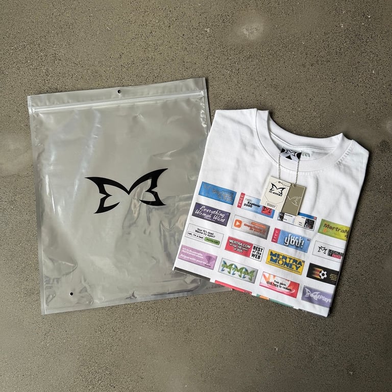 Mertra Graphic Banner T-Shirt White - 5
