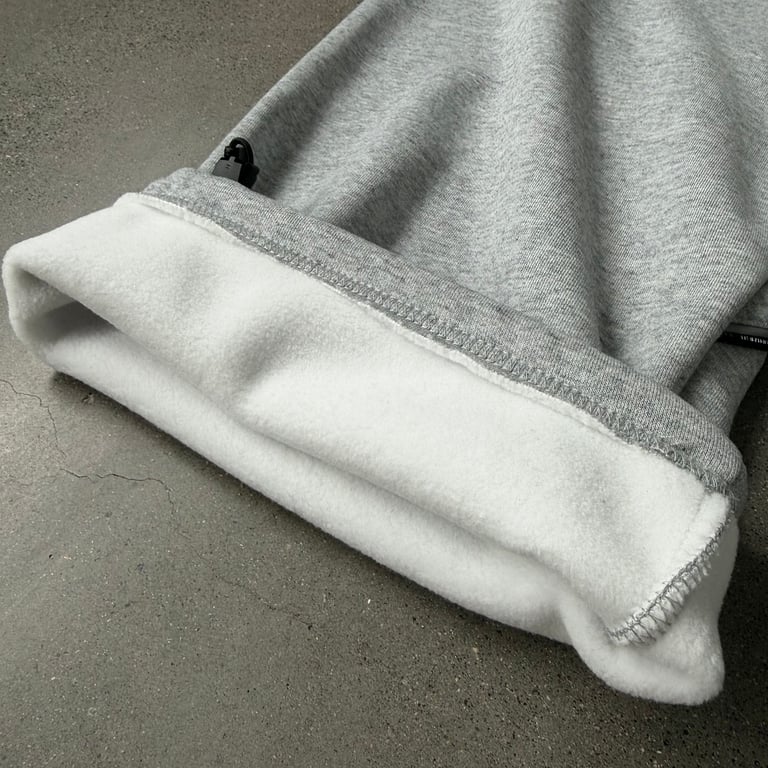 Mertra Grey Curved Piping Sweatpants - 21