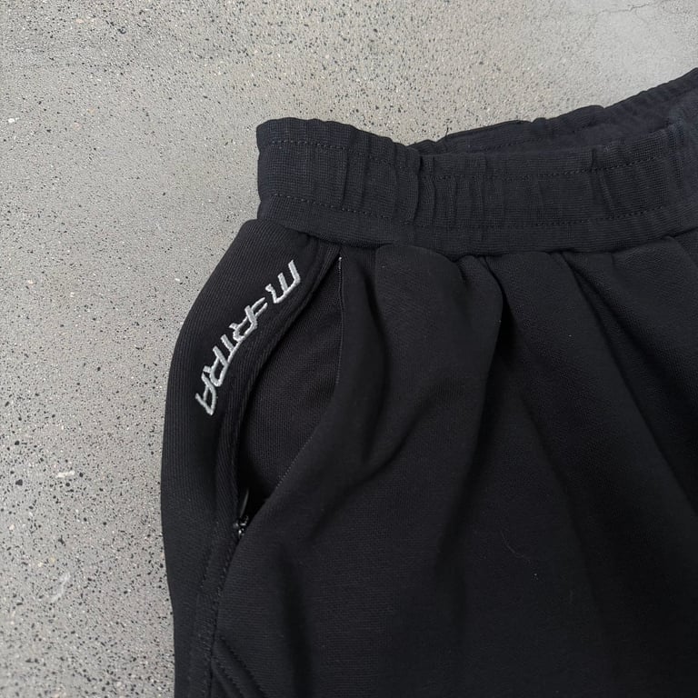 Mertra Butterfly Logo Shorts Black - 13
