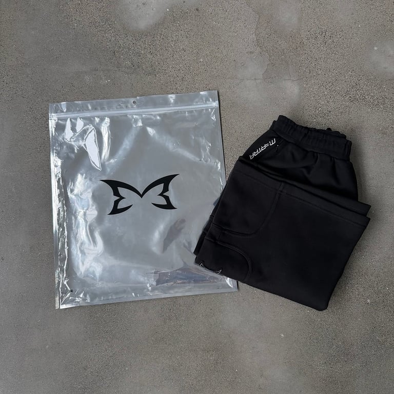 Mertra Butterfly Logo Shorts Black - 5