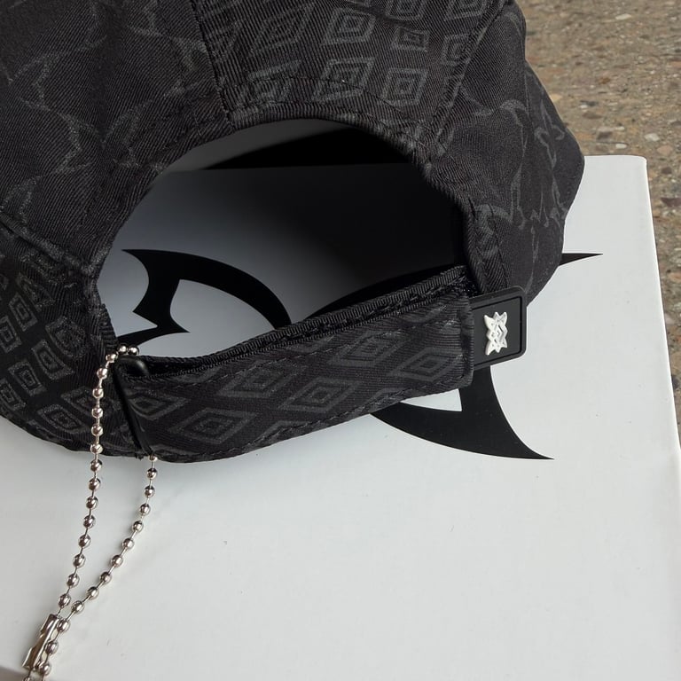 Mertra Butterfly Pattern Cap Black - 16