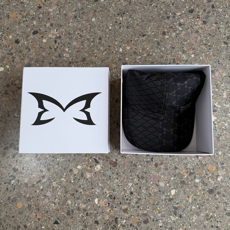Mertra Butterfly Pattern Cap Black - 6