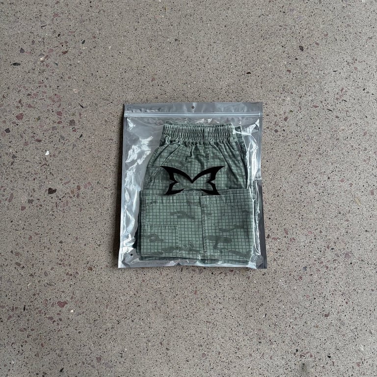 Vescartes Grid Camo Cargo Shorts Green - 3