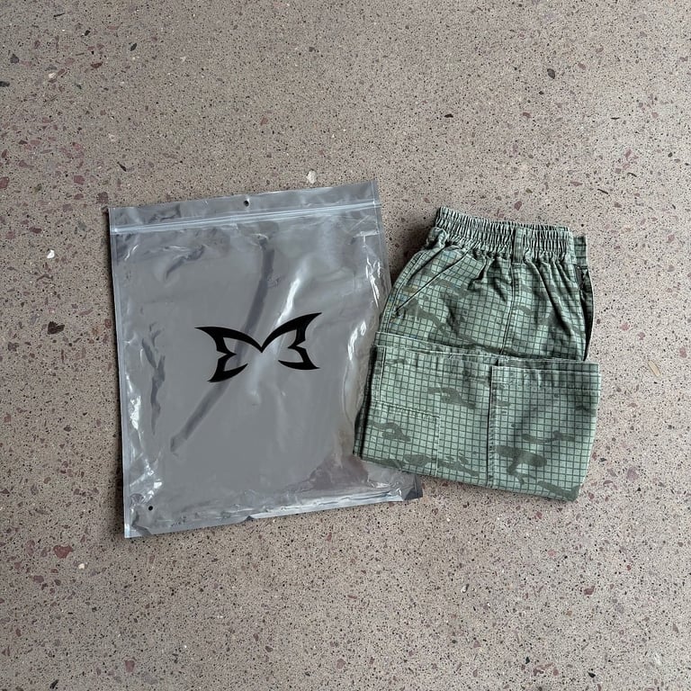 Vescartes Grid Camo Cargo Shorts Green - 5