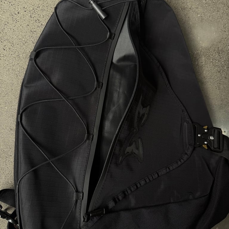 Mertra Butterfly Logo Technical Backpack Black - 13