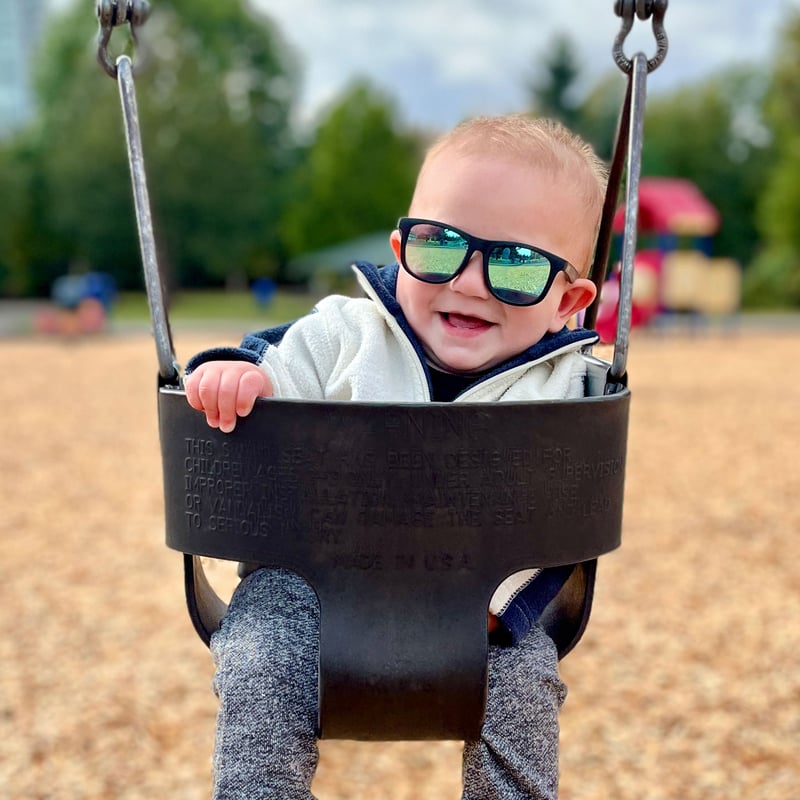 Kids Urban Polarized Sunglasses | Black Aurora | Jan & Jul