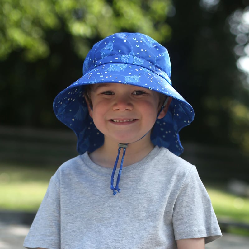 Jan & Jul Gro-With-Me Aqua-Dry Adventure Hat - Manta Ray Jan & Jul Gro-With-Me Aqua-Dry Adventure Hat - Manta Ray