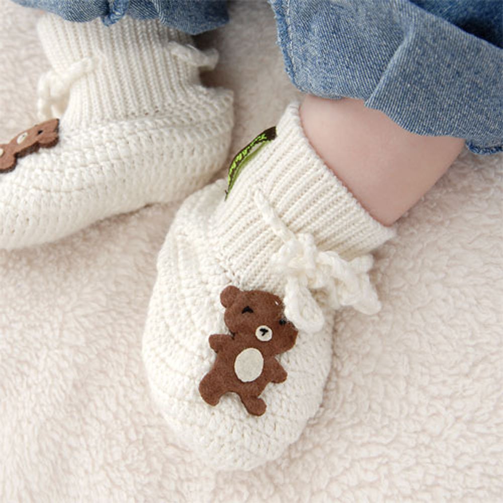 Knitting hot sale baby shoes