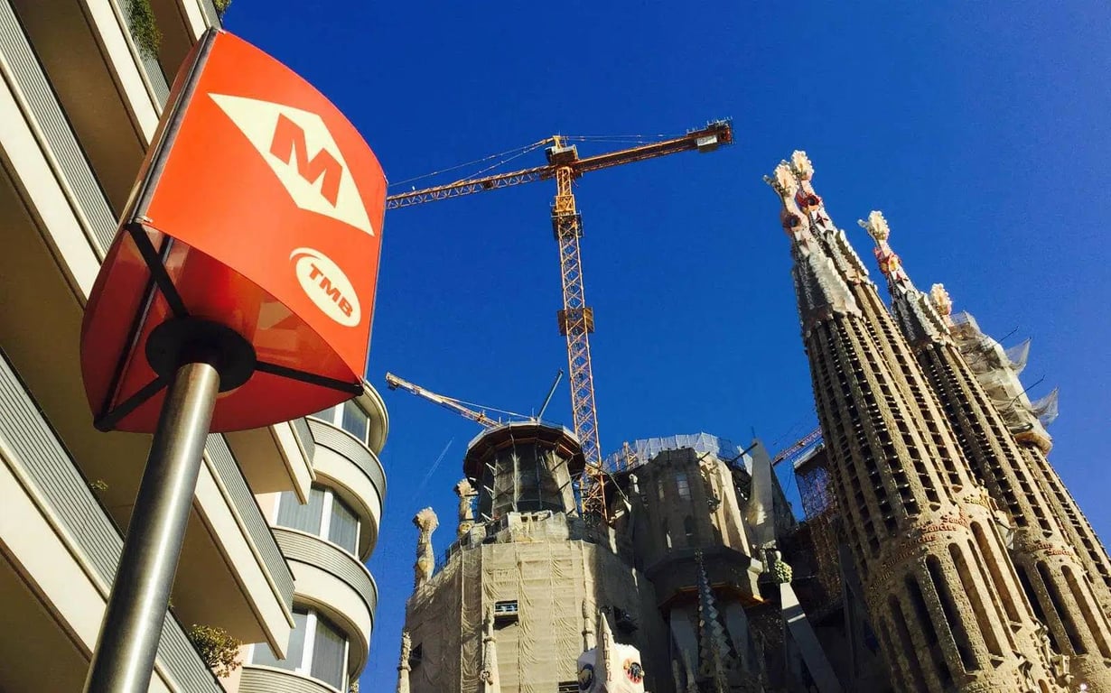 Sagrada Família Metro Station