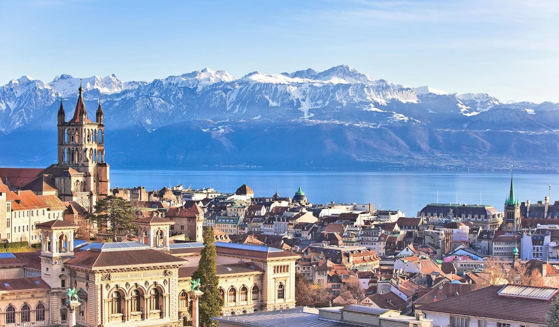 Lausanne Postcard Tour