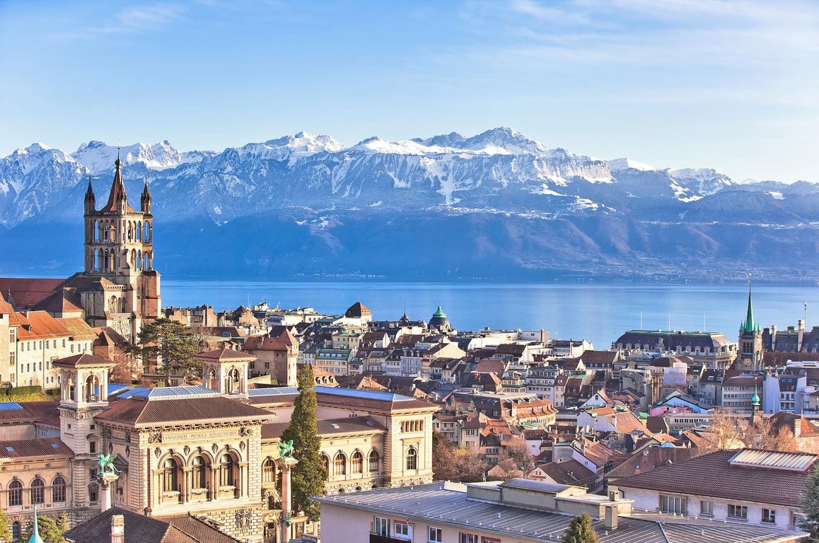 Lausanne Postcard Tour