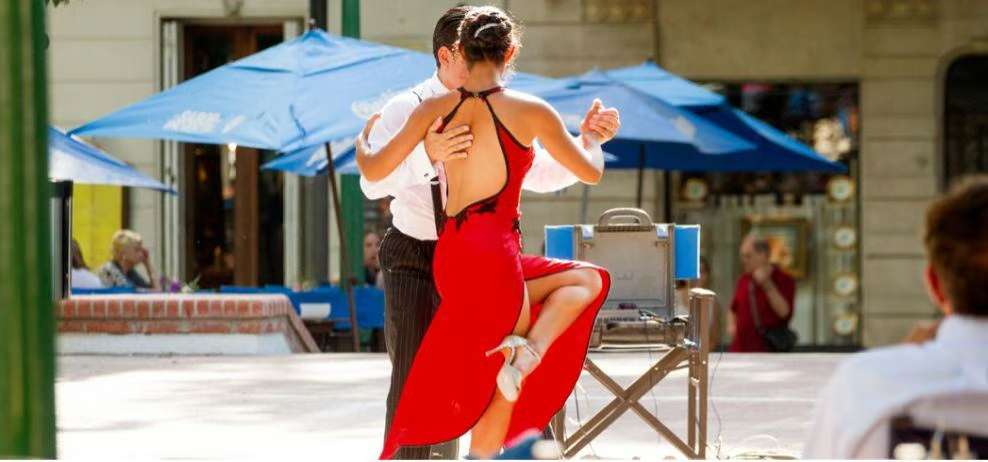 тур с тривиями