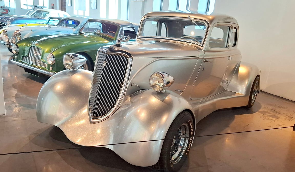 Эстетика ХХ века: автомобили, мода, искусство