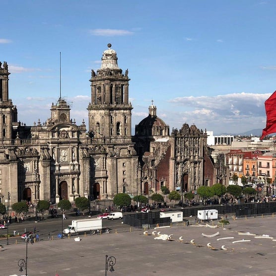  Colors and Legends of Mexico City