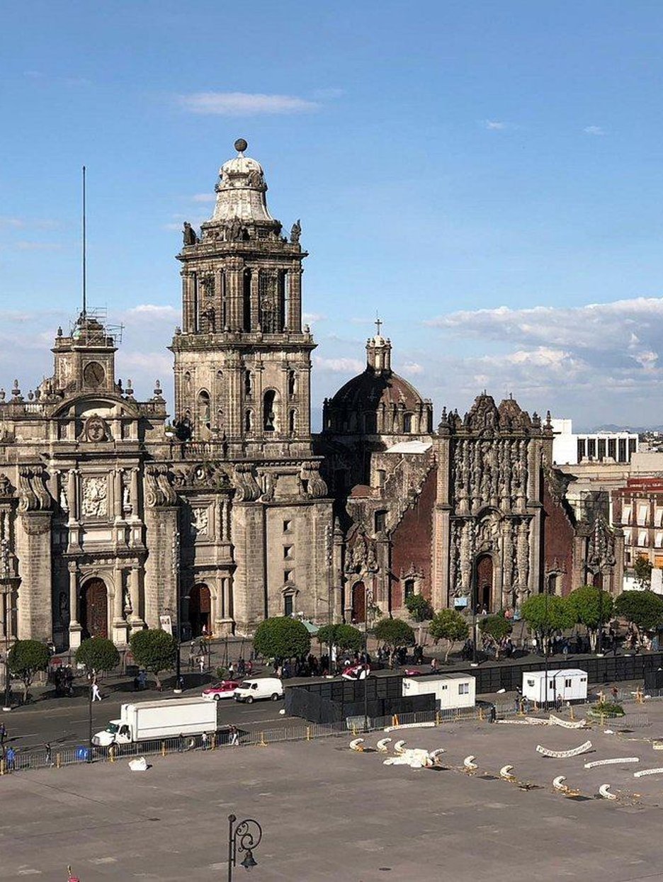  Mexico City: Colors and Legends