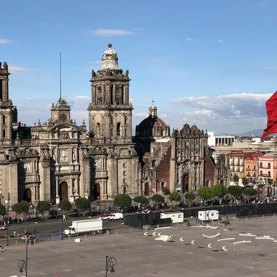  Mexico City: Colors and Legends