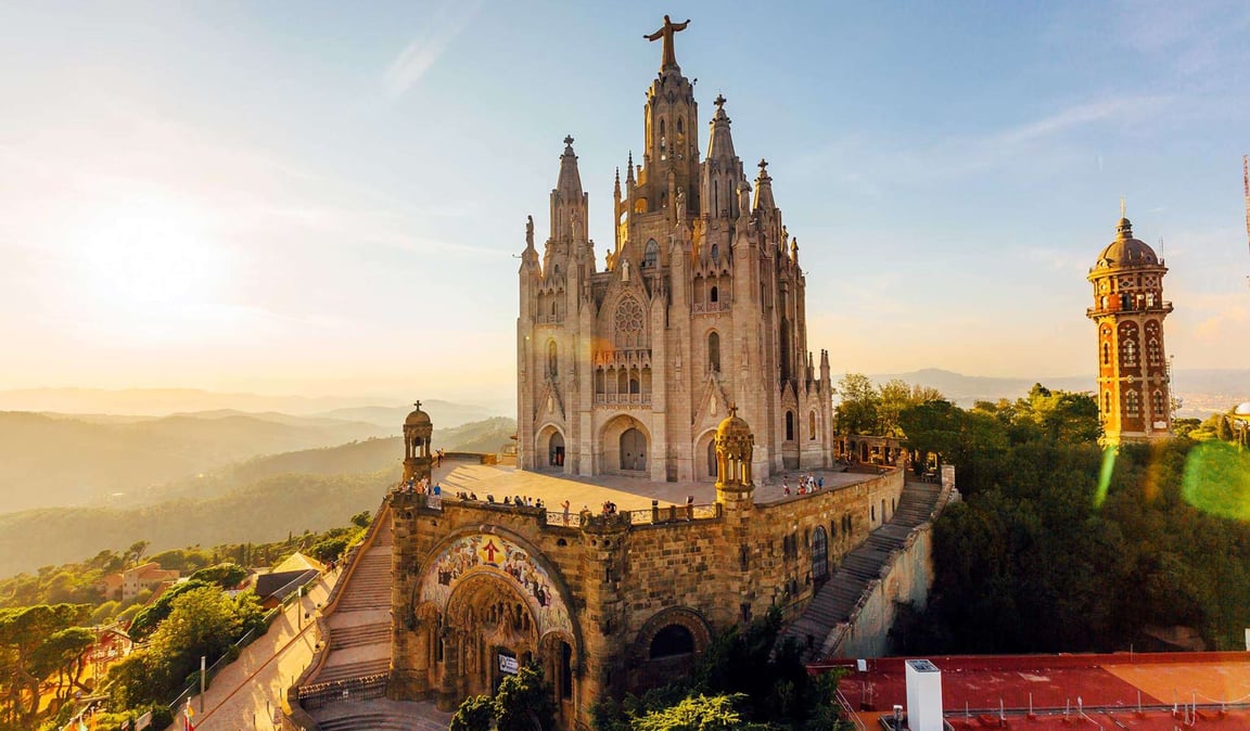 Barcelona Beyond Gaudí: Modern Lines & Local Life