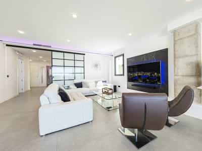 Property #COM2572PRO 3