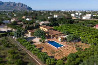 Property #COM2985PRO