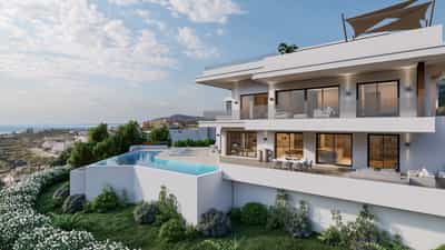 Property #COM2494PRO 2