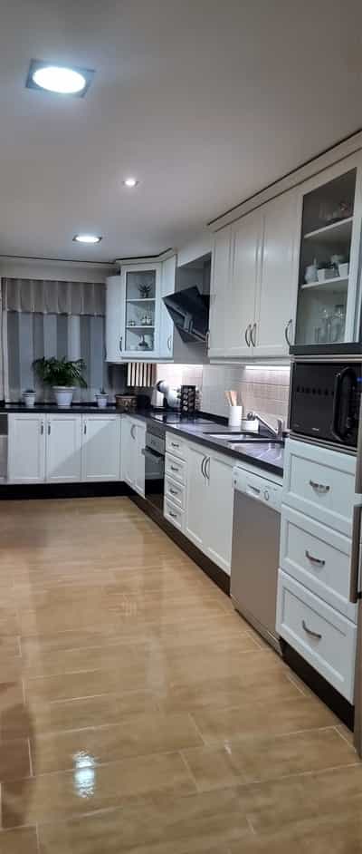 Property #COM2738PRO 2