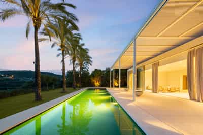 Property #COM1056SHF