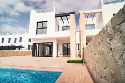 Property #COM1971PRO 2