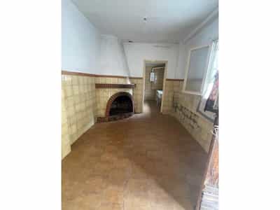 Property #COM2449PRO 0