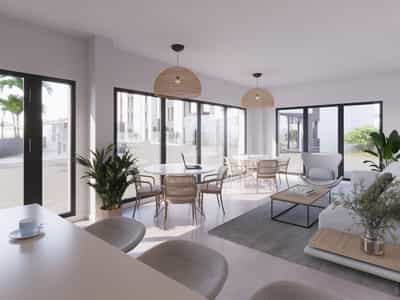 Property #COM2702PRO 1