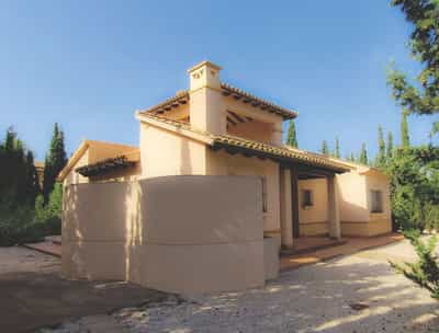 Property #COM1935PRO