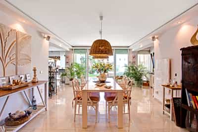 Property #COM925SHF 1