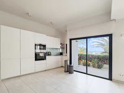 Property #COM944SHF 2