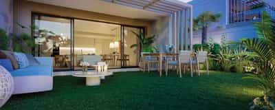 Property #COM817SHF 0