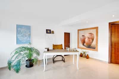 Property #COM925SHF 3
