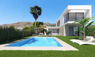 Property #COM1997PRO 2