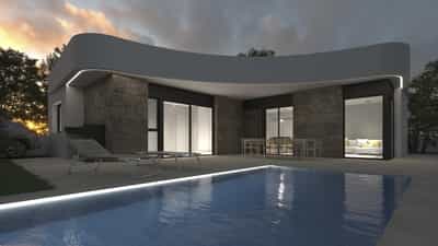 Property #COM1885PRO