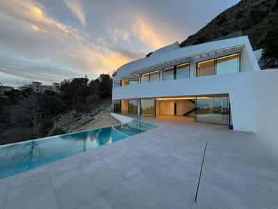 Property #COM2284PRO