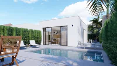Property #COM1921PRO