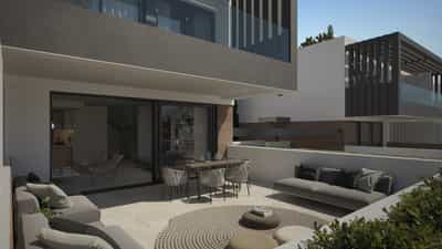 Property #COM807SHF 2