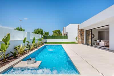Property #COM1864PRO 3