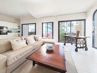 Property #COM944SHF 0