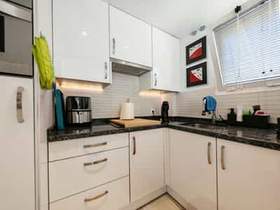 Property #COM908SHF 3